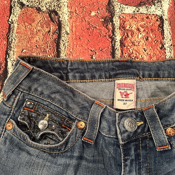 True Religion straight size 27
Faux crystals on back pockets 
Inseam 33” - Picture 4 of 7